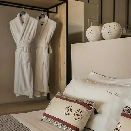 Grand Blue Residences Apartment *