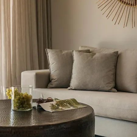 Grand Blue Residences Apartamento *